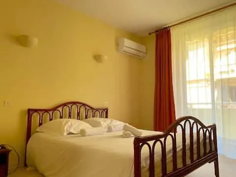 T3 Sacree Coeur Ajaccio (Corsica)